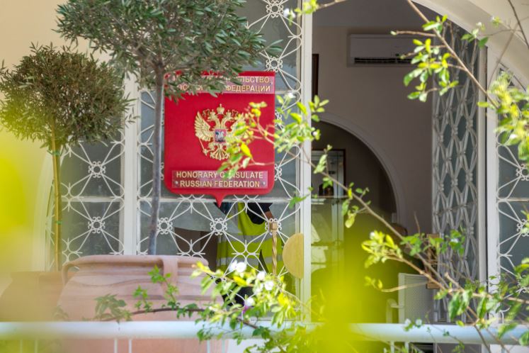 В Лимассоле атаковано генконсульство России
